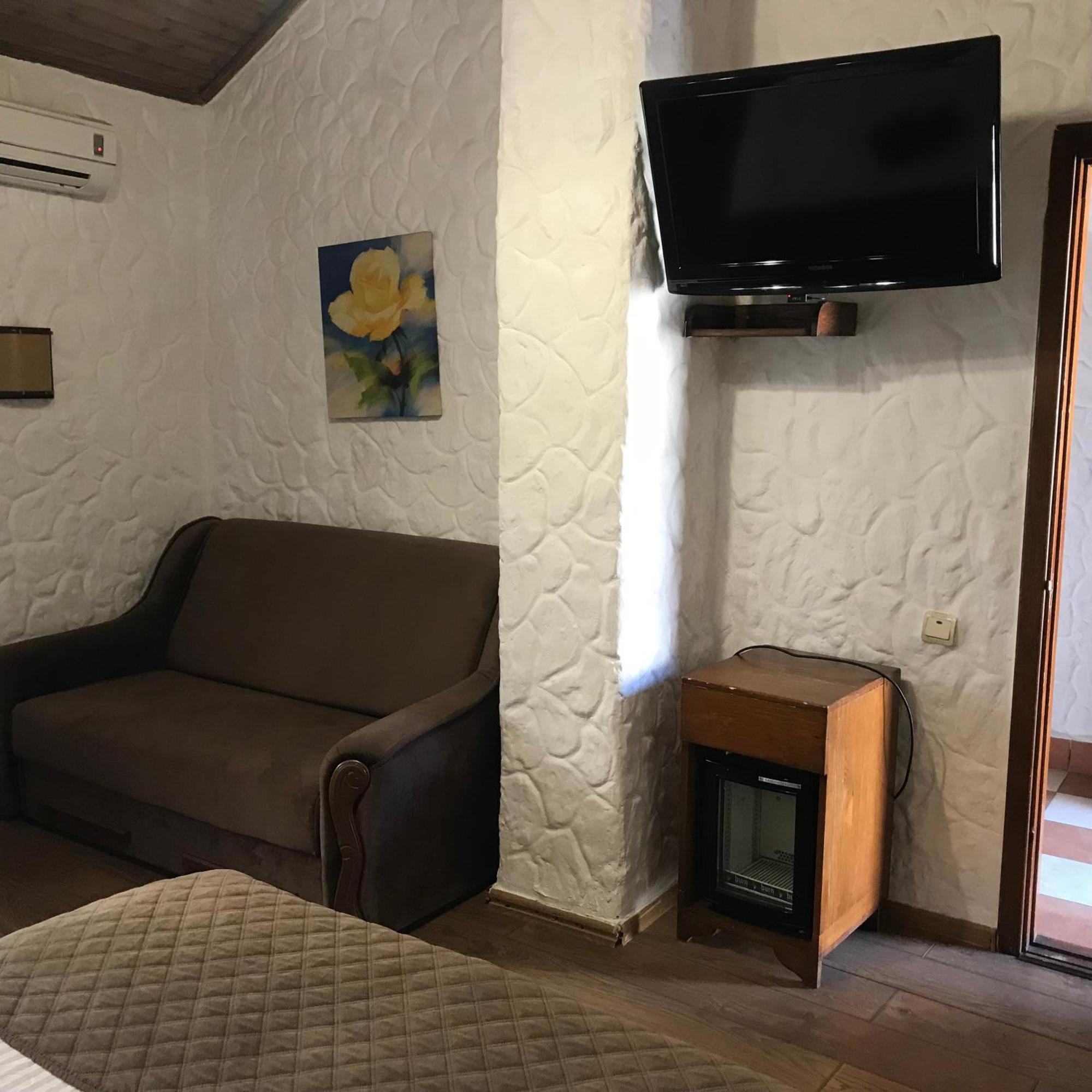 מלון Velyka Omelyana Complex Khutor מראה חיצוני תמונה